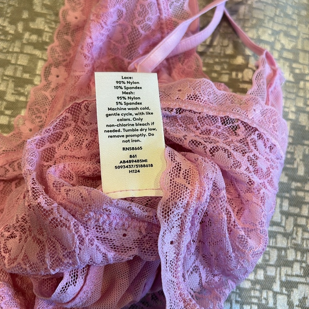 💗Pink Lace Bralette Abound 💗 - Picture 3 of 5